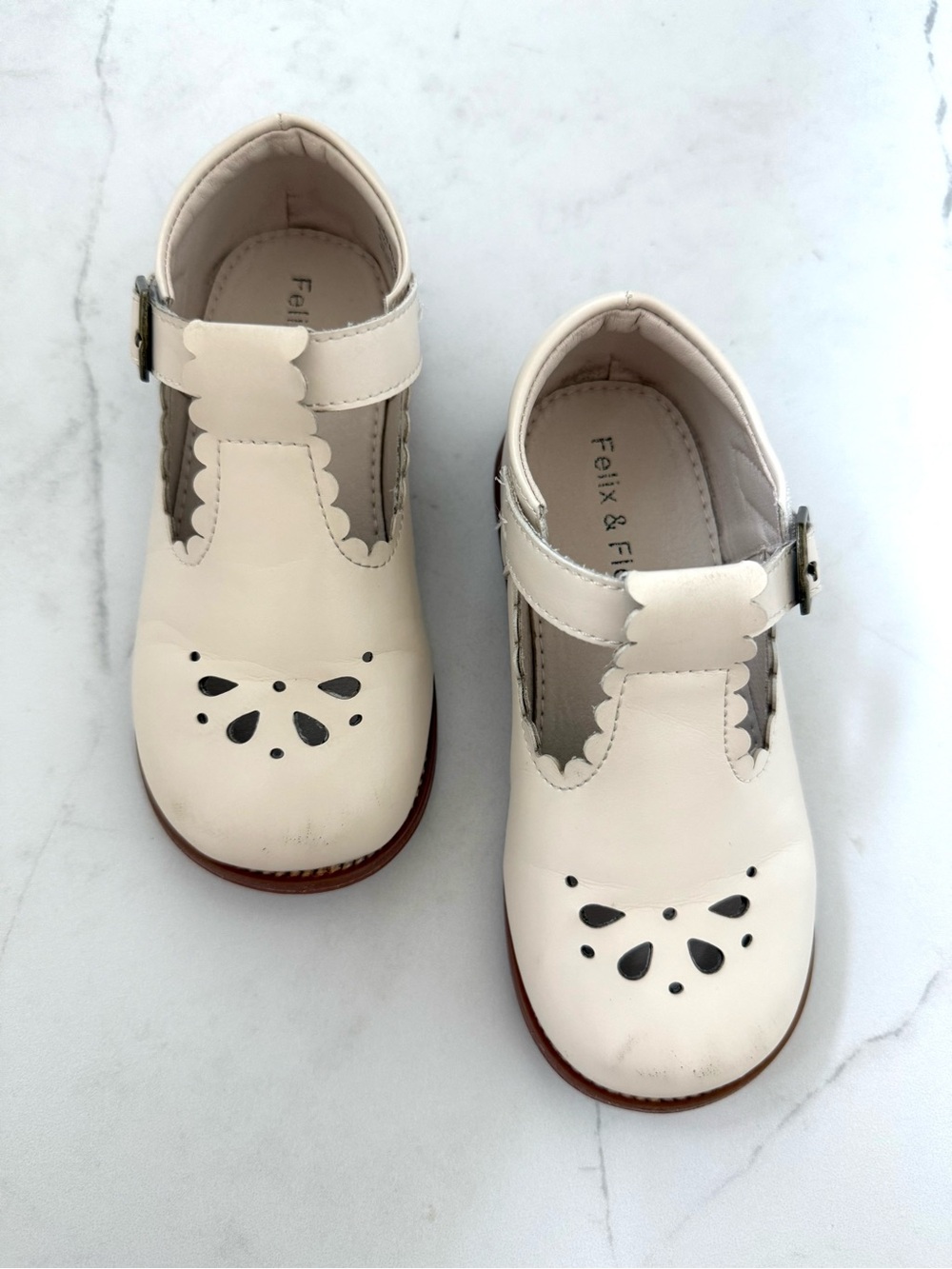 Felix & Flora Cream Girls' Mary Jane Dress Shoes Size 10T
